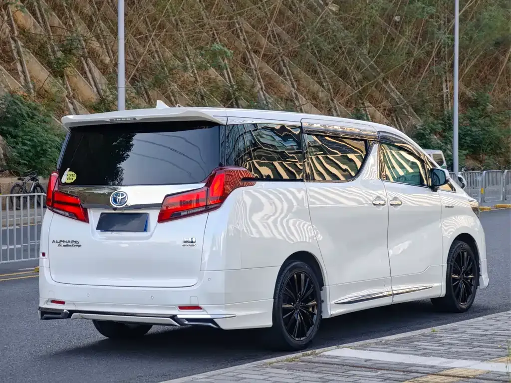 Toyota Alphard 2022 из CN, фото 6
