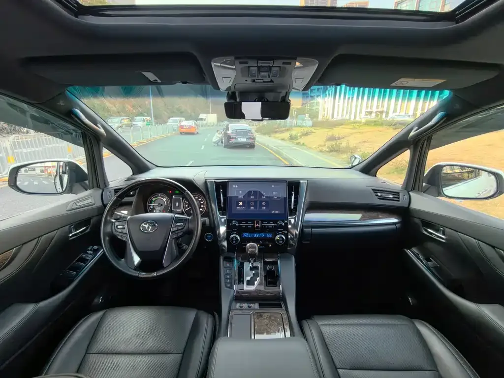 Toyota Alphard 2022 из CN, фото 2