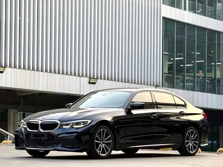 BMW 3 Series 2021 из CN, фото 1