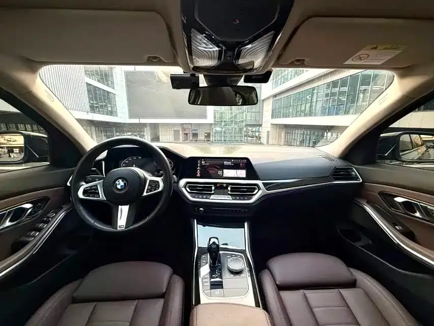 BMW 3 Series 2021 из CN, фото 9