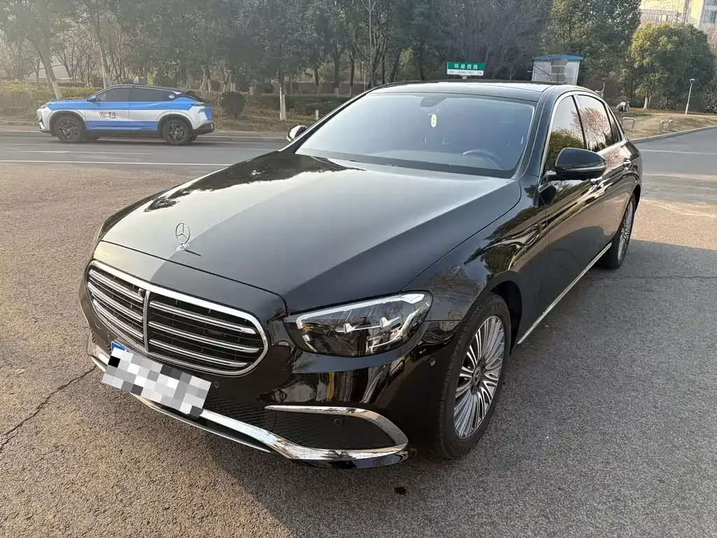 Mercedes-Benz E-Class 2023 из CN, фото 1