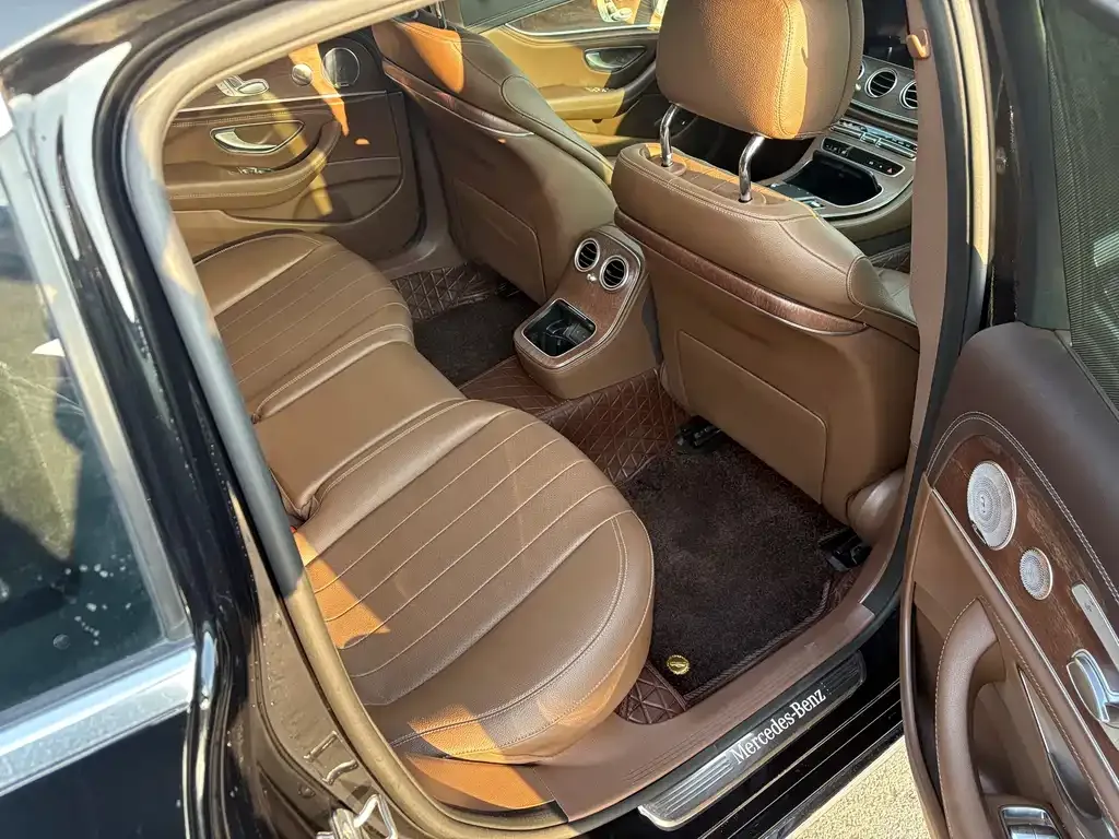 Mercedes-Benz E-Class 2023 из CN, фото 4