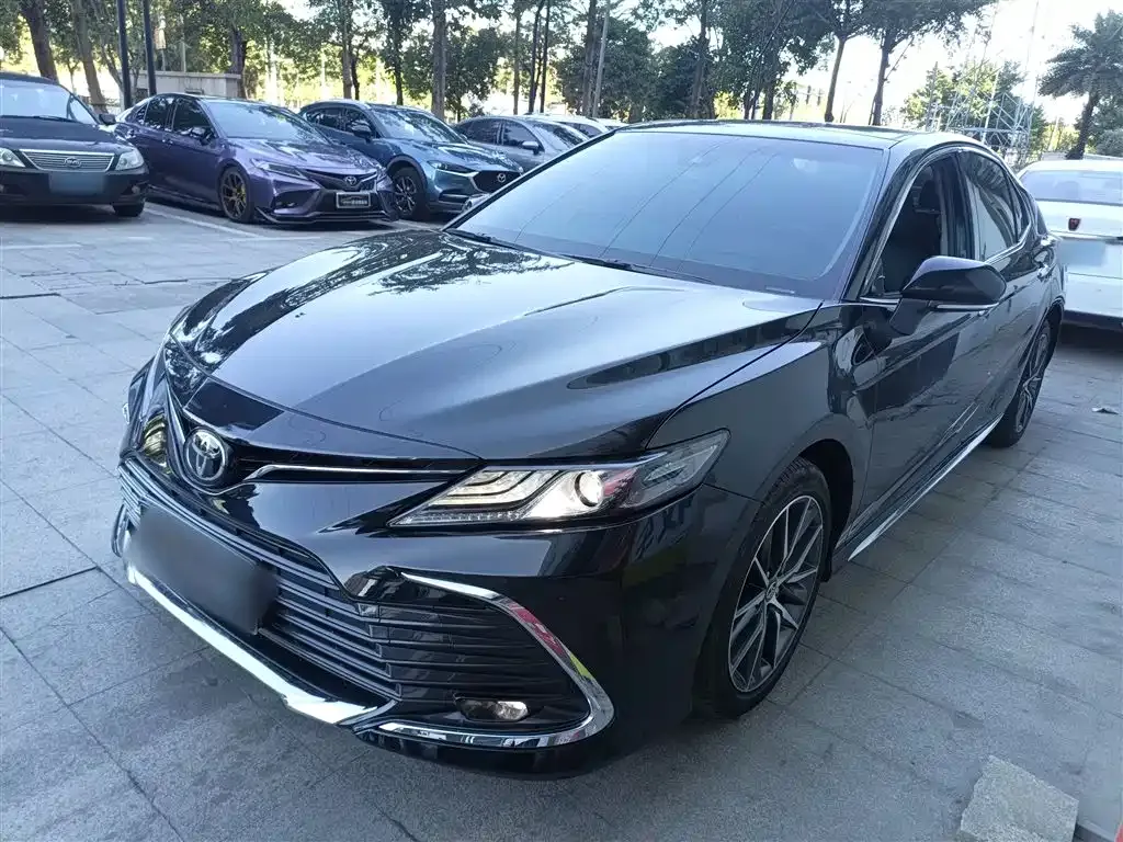 Toyota Camry 2023 из CN, фото 1