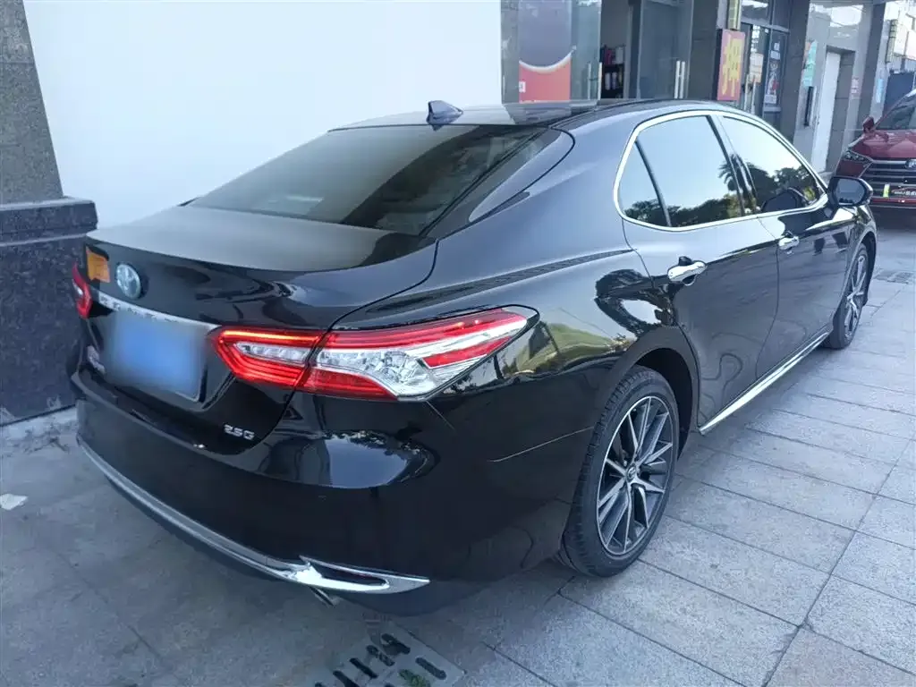 Toyota Camry 2023 из CN, фото 3