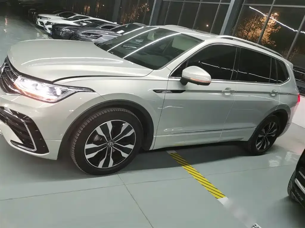 [object Object] Tiguan L 2022 из CN, фото 5