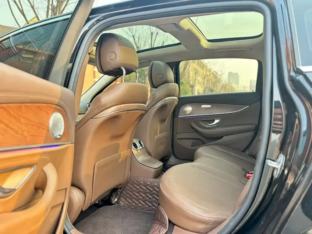 Mercedes-Benz E-Class New Energy 2022 из CN, фото 2