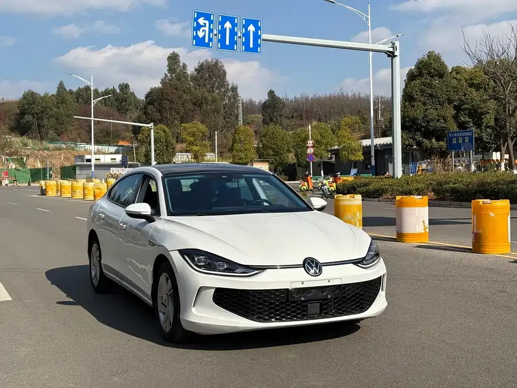 Volkswagen Lamando 2022 из CN, фото 8