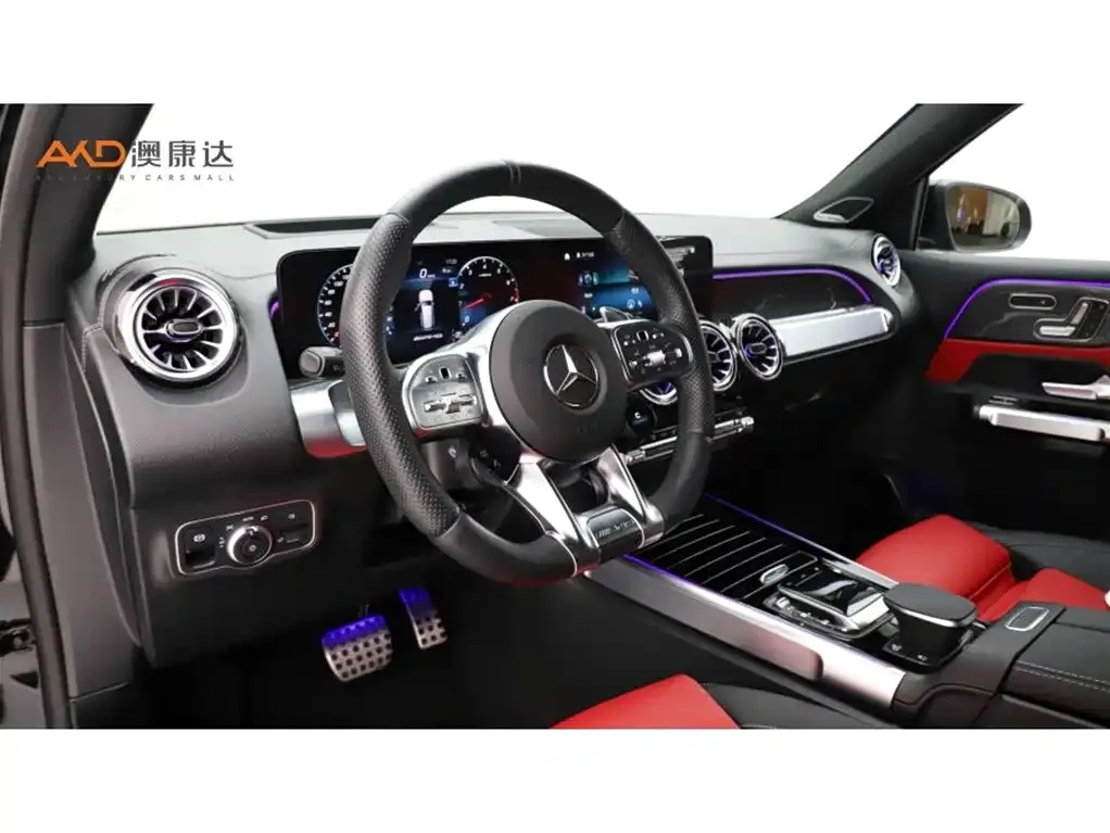 Mercedes-Benz GLB AMG — фото 9