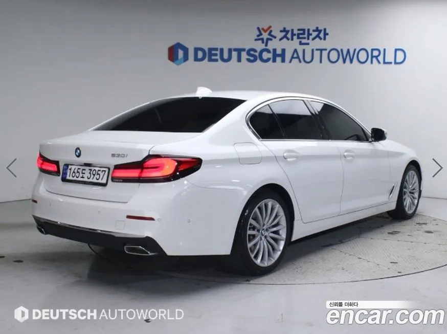BMW 5-Series 2023 из KR, фото 9