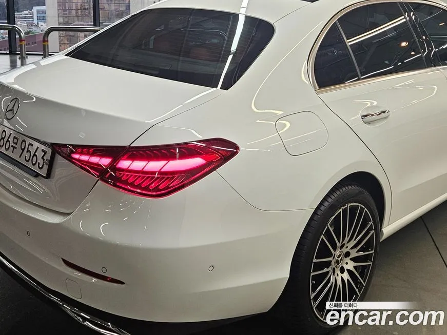 Mercedes-Benz C-Class 2025 из KR, фото 2