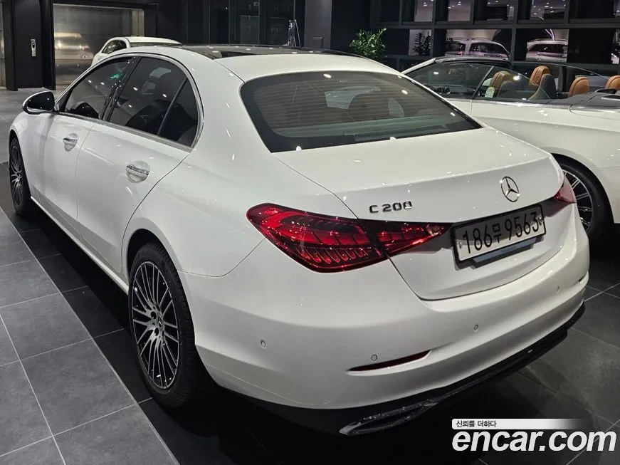 Mercedes-Benz C-Class 2025 из KR, фото 4