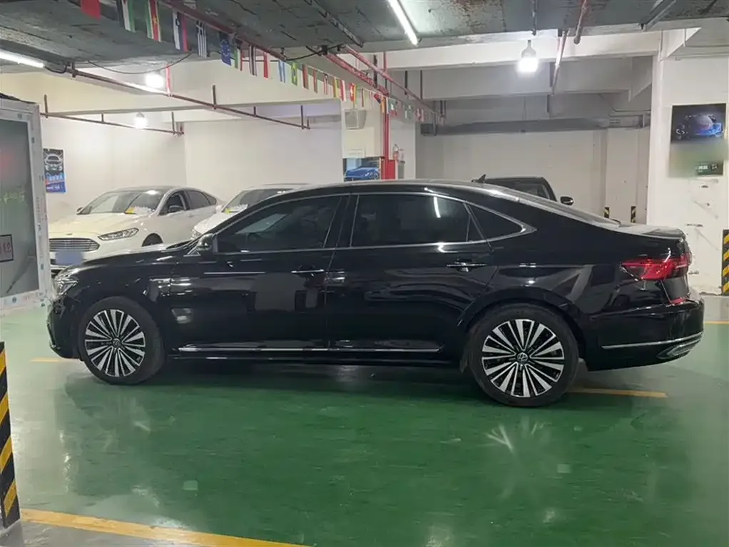 Volkswagen Passat 2021 из CN, фото 10