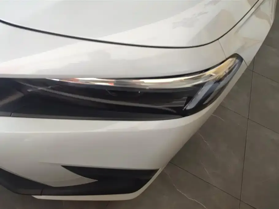 Honda Civic 2024 из CN, фото 2