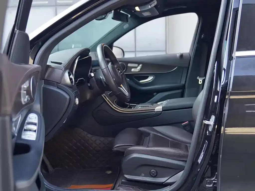 Mercedes-Benz GLC 2023 из CN, фото 4