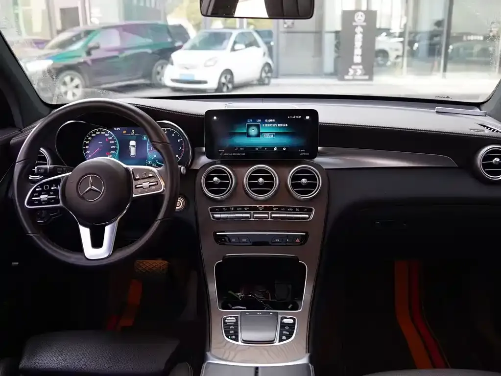 Mercedes-Benz GLC 2023 из CN, фото 3