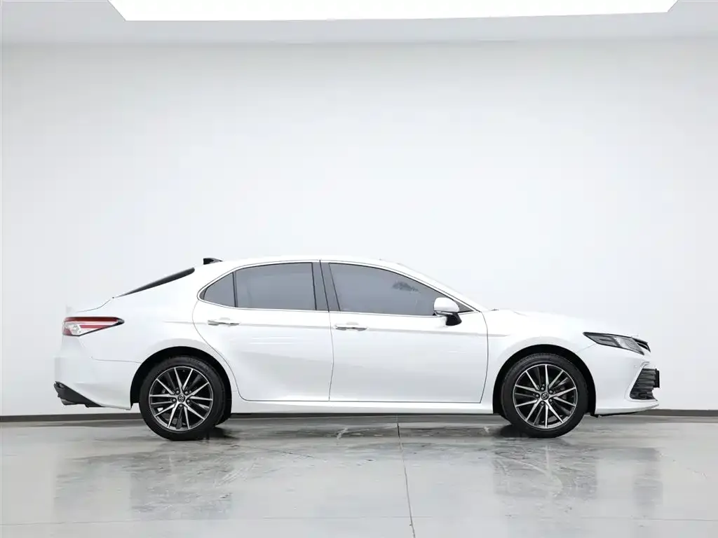 Toyota Camry 2022 из CN, фото 6