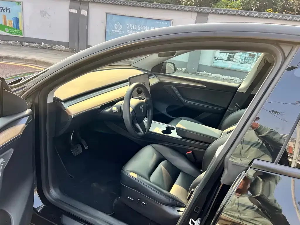 Tesla Model Y 2022 из CN, фото 7