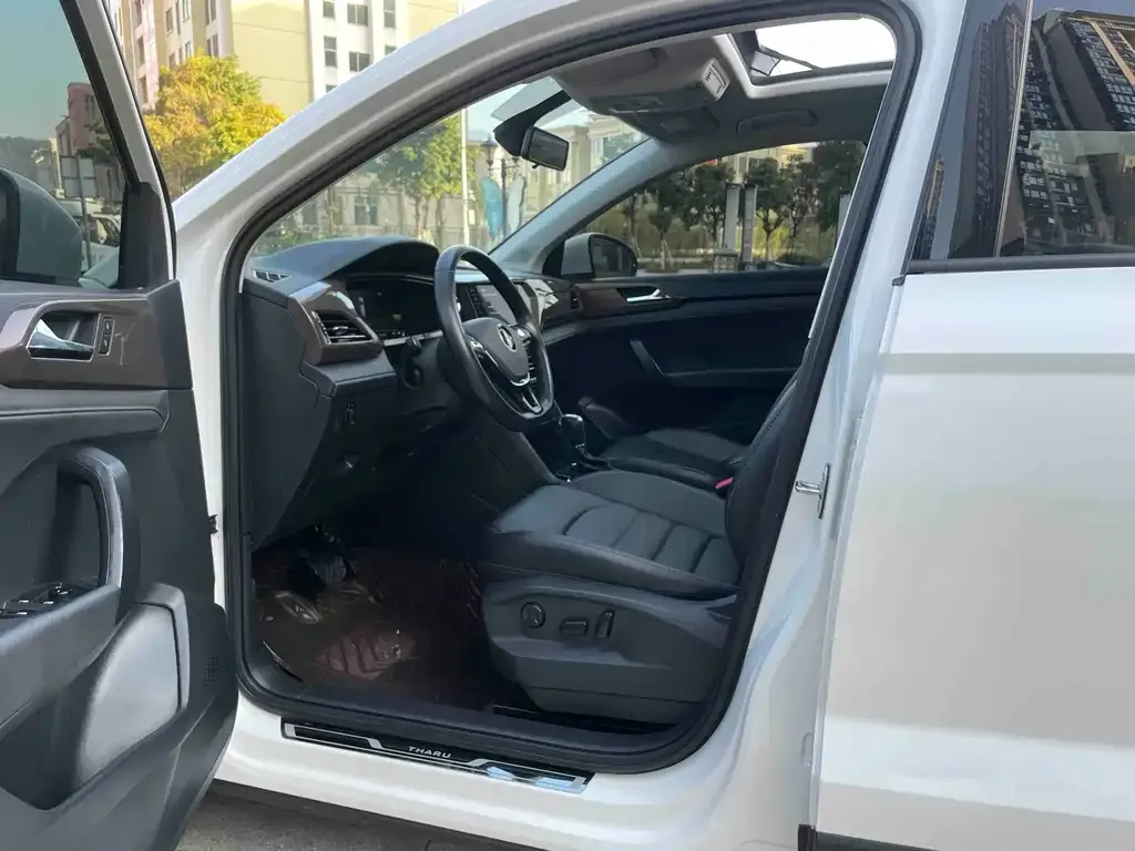 Volkswagen Tharu 2023 из CN, фото 5