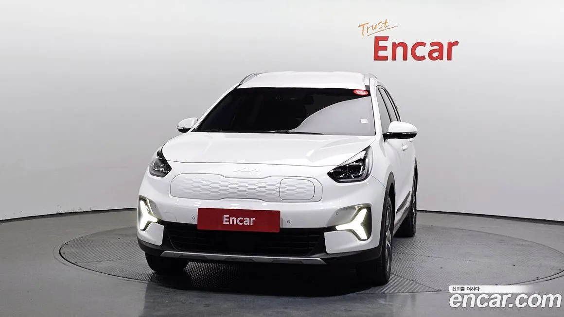 Kia Niro — фото 3
