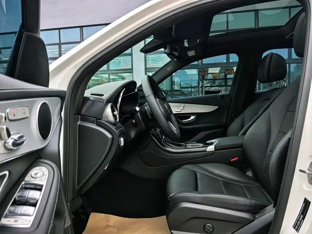 Mercedes-Benz GLC 2023 из CN, фото 3