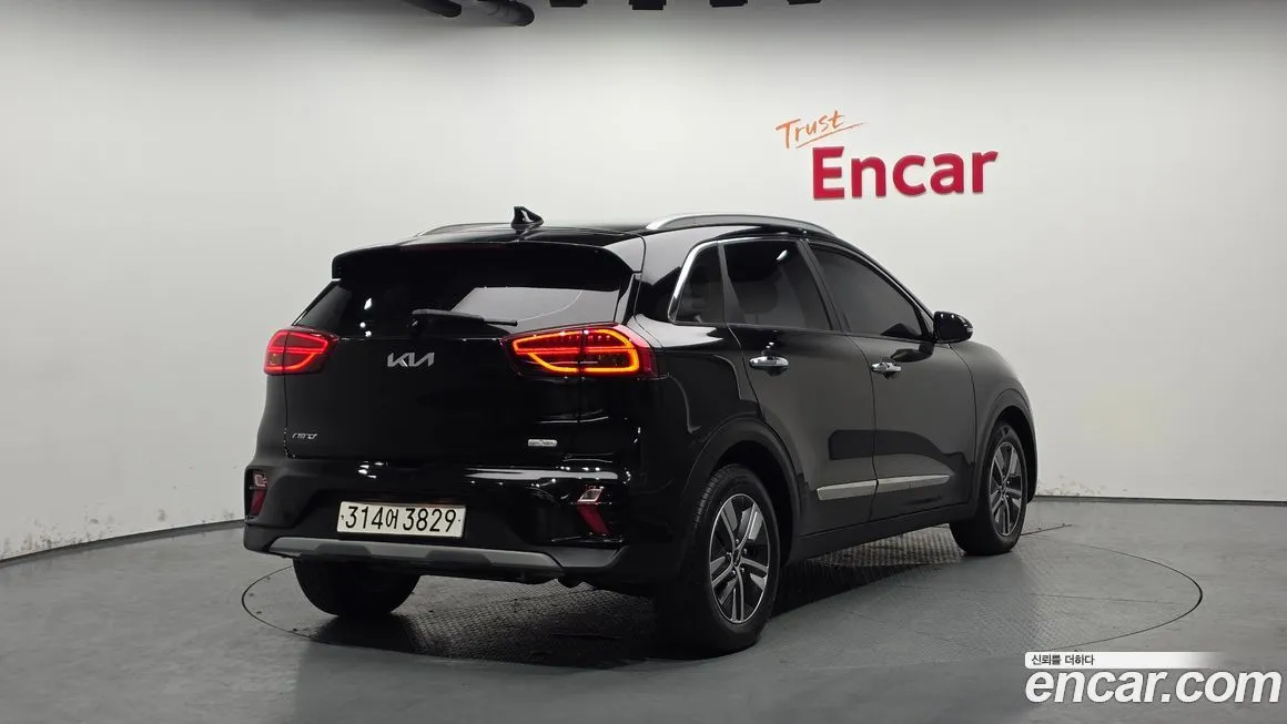 Kia Niro — фото 5