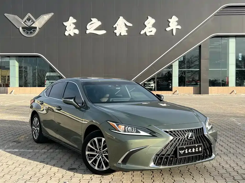 Lexus ES — фото 4