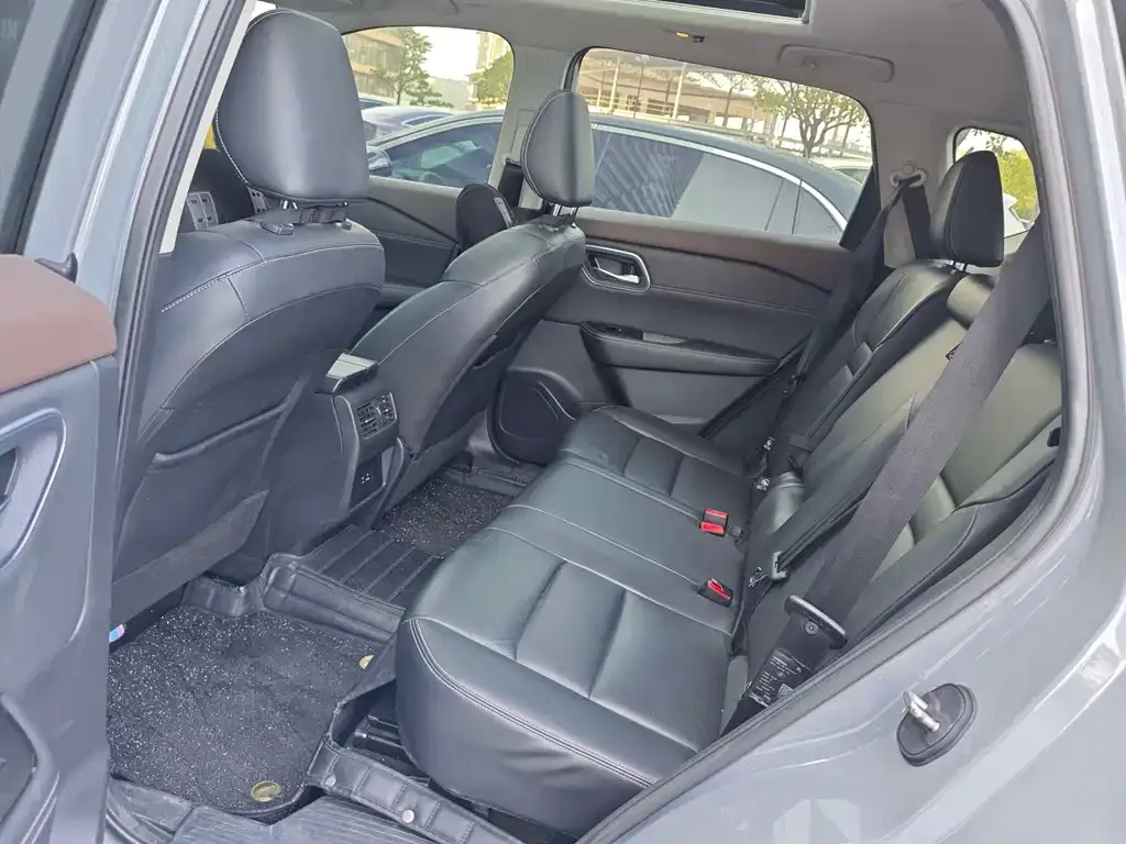 Nissan X-Trail 2022 из CN, фото 2