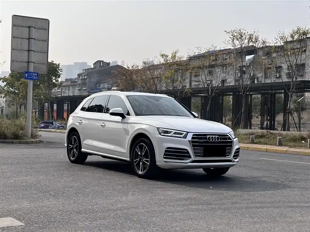 Audi Q5L 2021 из CN, фото 10