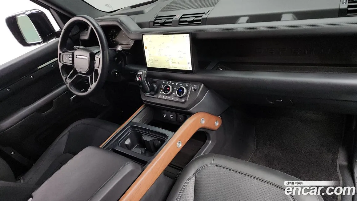 Land Rover Defender 2024 из KR, фото 7