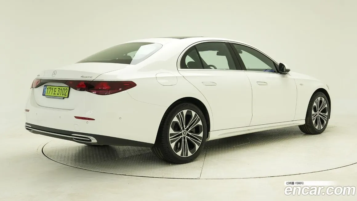 Mercedes-Benz E-Class 2025 из KR, фото 2