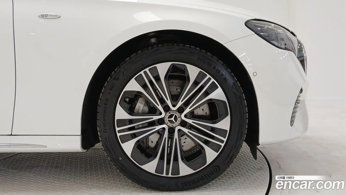Mercedes-Benz E-Class 2025 из KR, фото 5