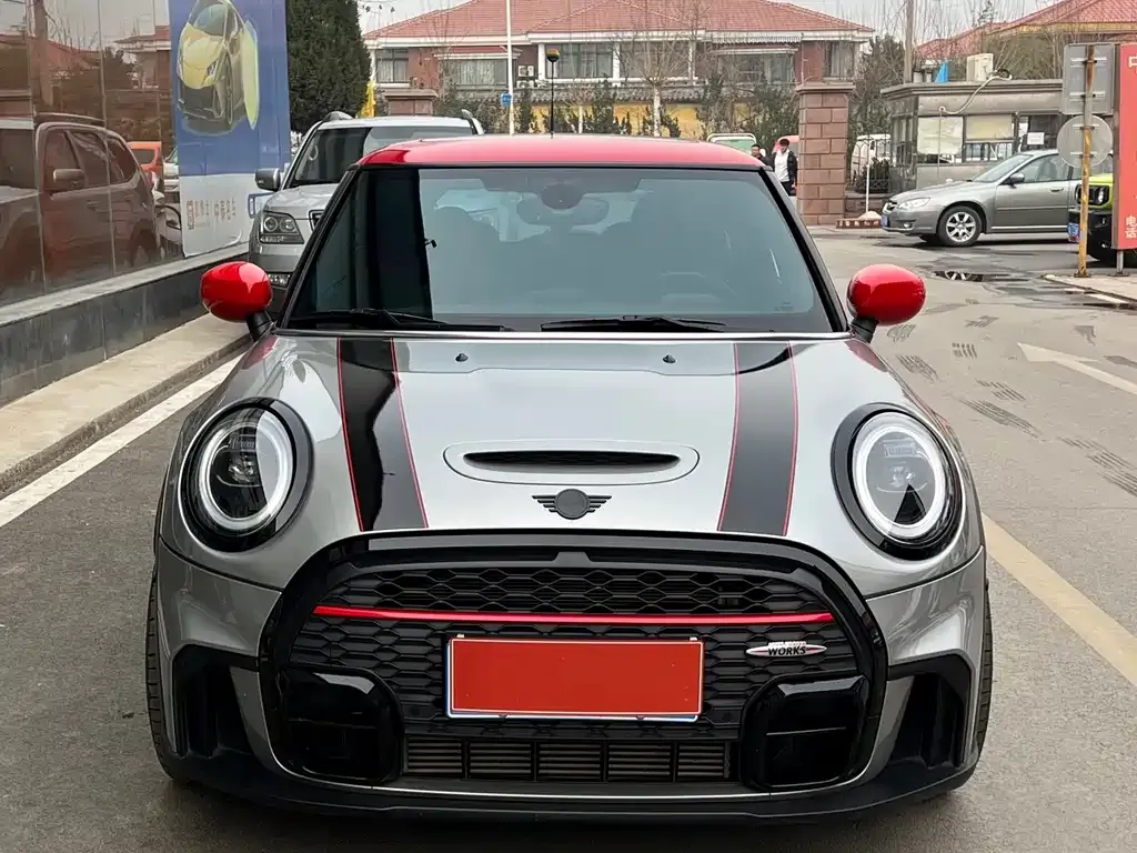 MINI Cooper (3-door) 2023 из CN, фото 4