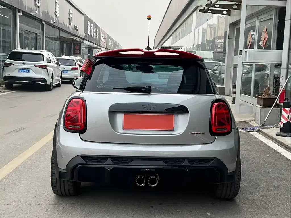 MINI Cooper (3-door) 2023 из CN, фото 3