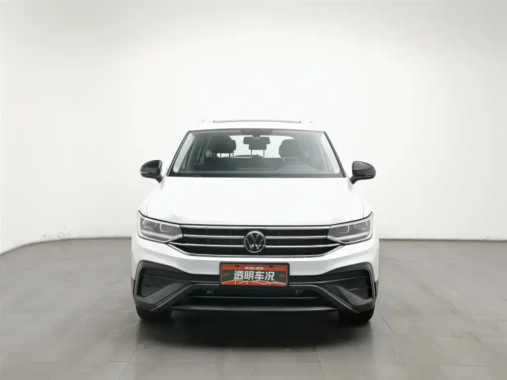 Volkswagen Tiguan L — фото 2