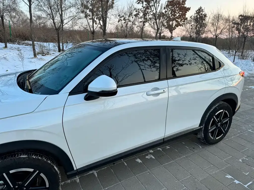 Honda Vezel 2023 из CN, фото 10