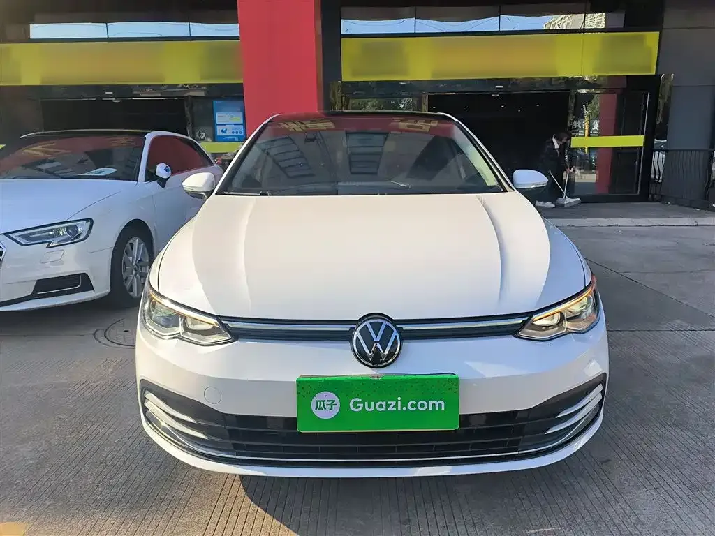 Volkswagen Golf 2021 из CN, фото 2
