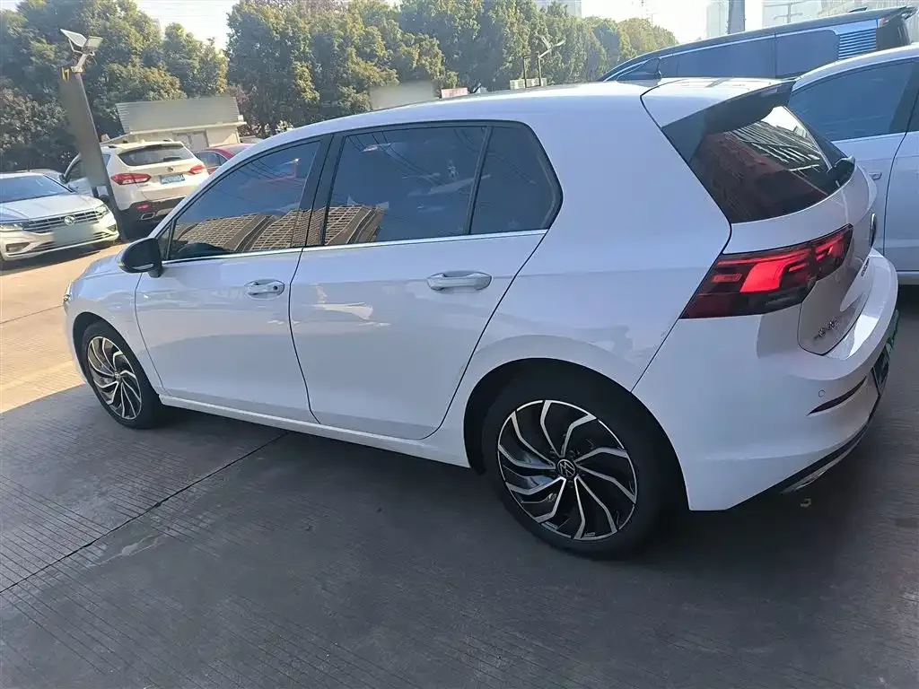 Volkswagen Golf 2021 из CN, фото 8