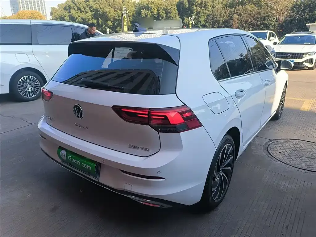 Volkswagen Golf 2021 из CN, фото 9