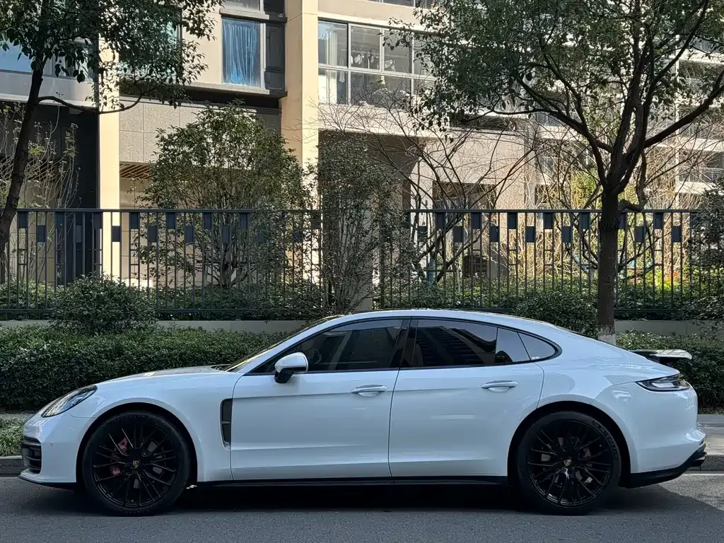 Porsche Panamera 2023 из CN, фото 10