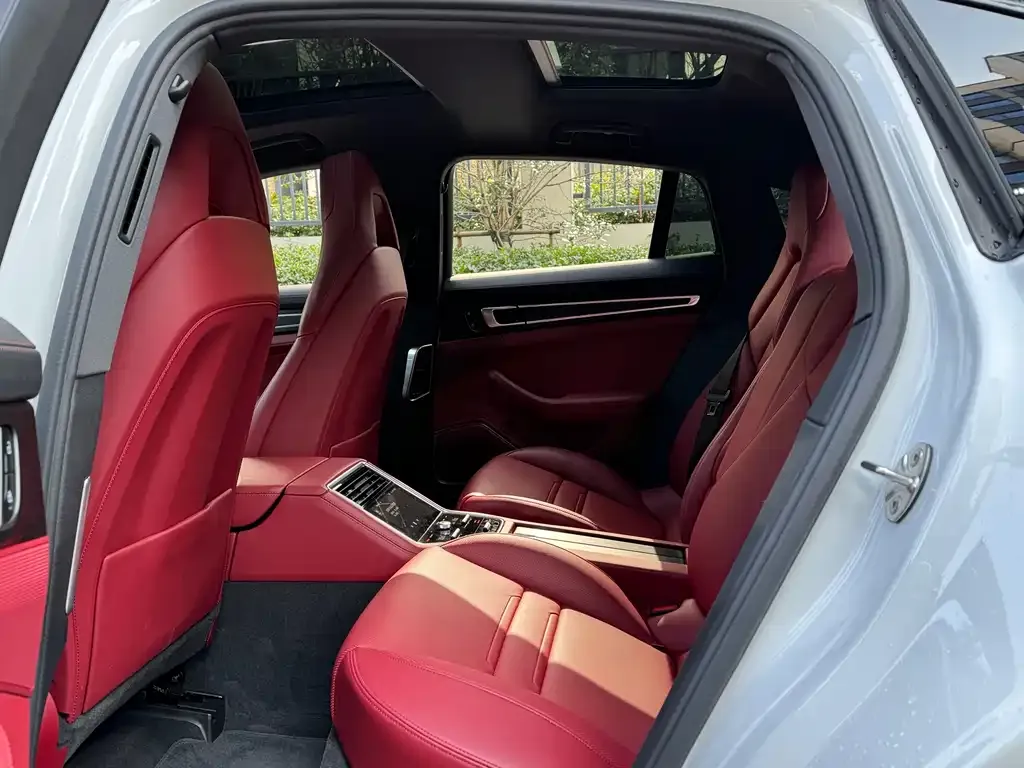 Porsche Panamera 2023 из CN, фото 3