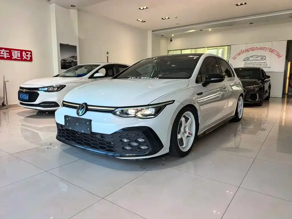Volkswagen Golf 2021 из CN, фото 1