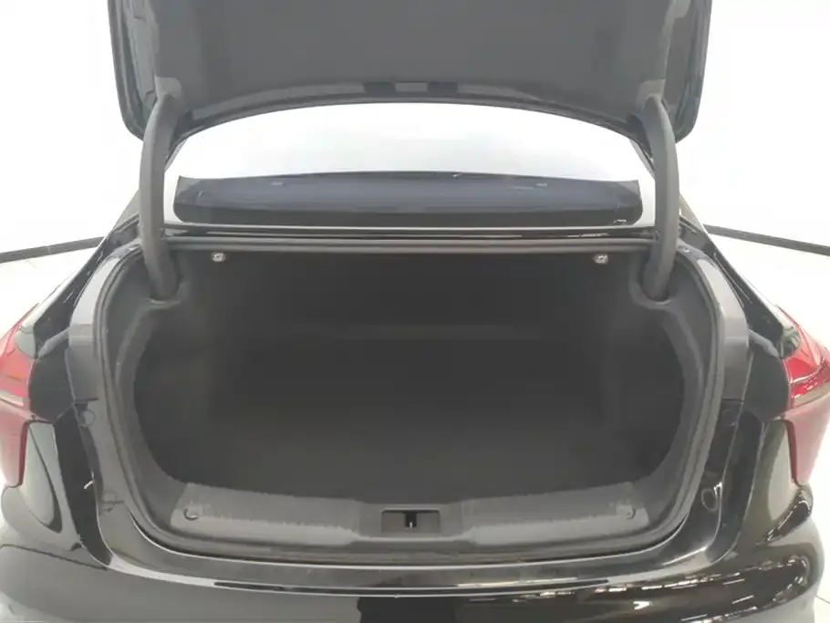 Hongqi H5 2024 из CN, фото 9