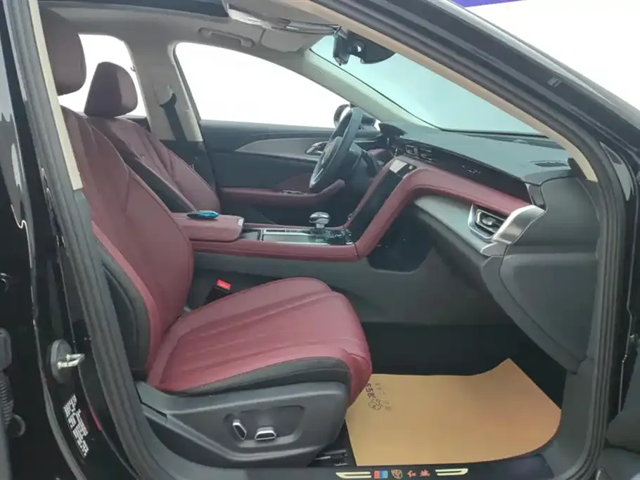 Hongqi H5 2024 из CN, фото 4