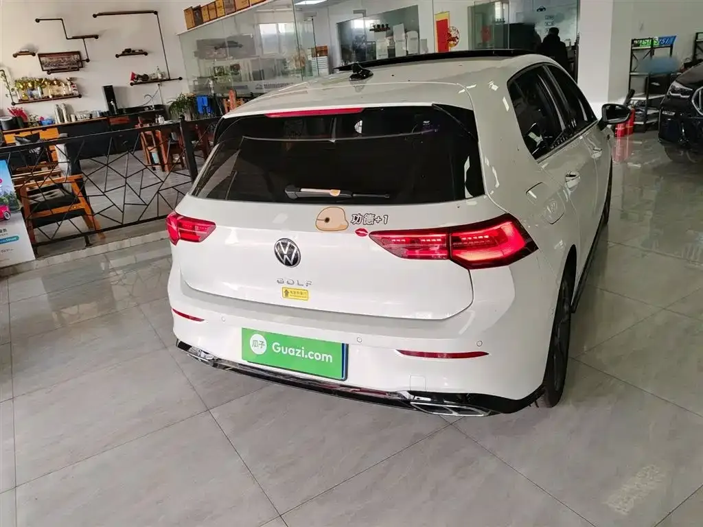 Volkswagen Golf 2024 из CN, фото 9