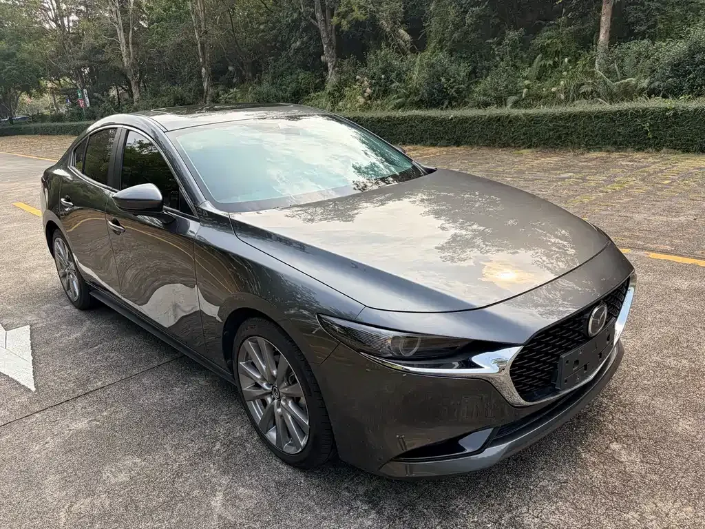 Mazda 3 Axela 2023 из CN, фото 4