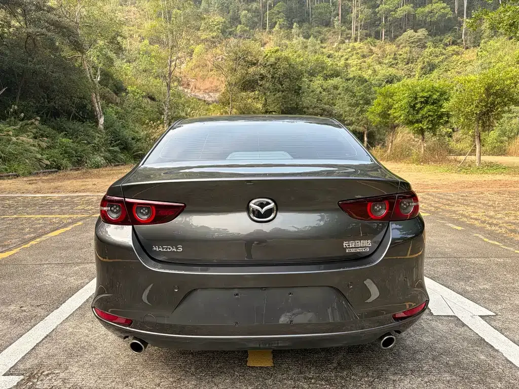 Mazda 3 Axela 2023 из CN, фото 7