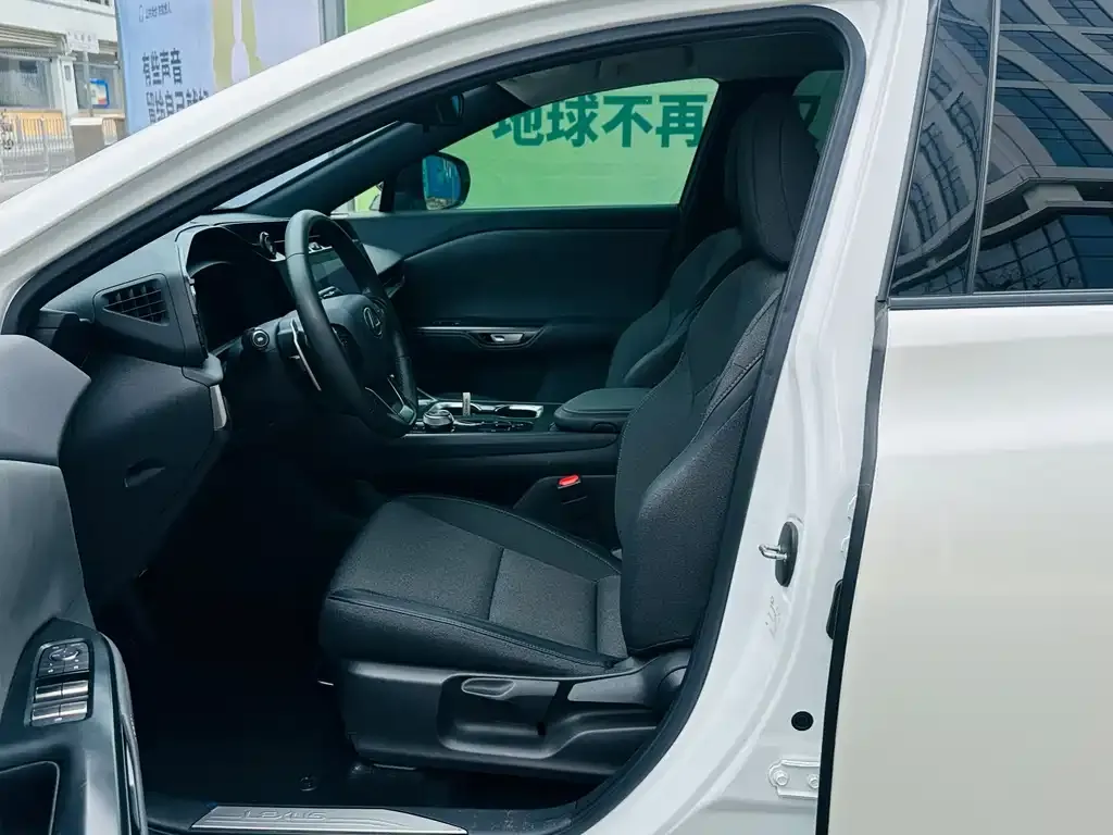 Lexus RZ 2024 из CN, фото 4