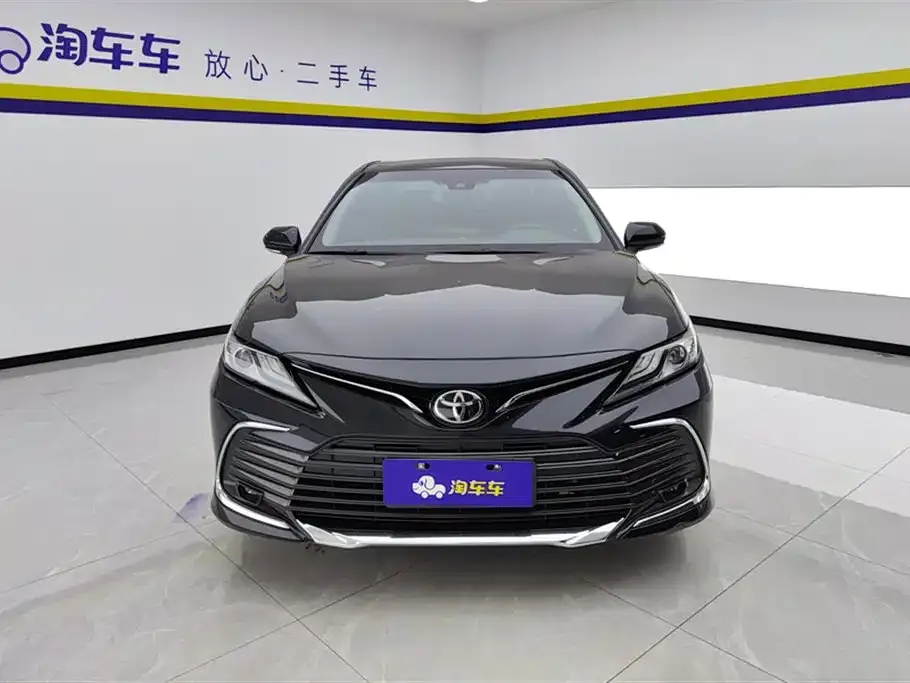 Toyota Camry 2023 из CN, фото 2