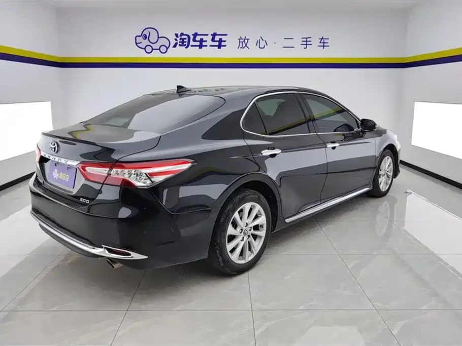 Toyota Camry 2023 из CN, фото 4