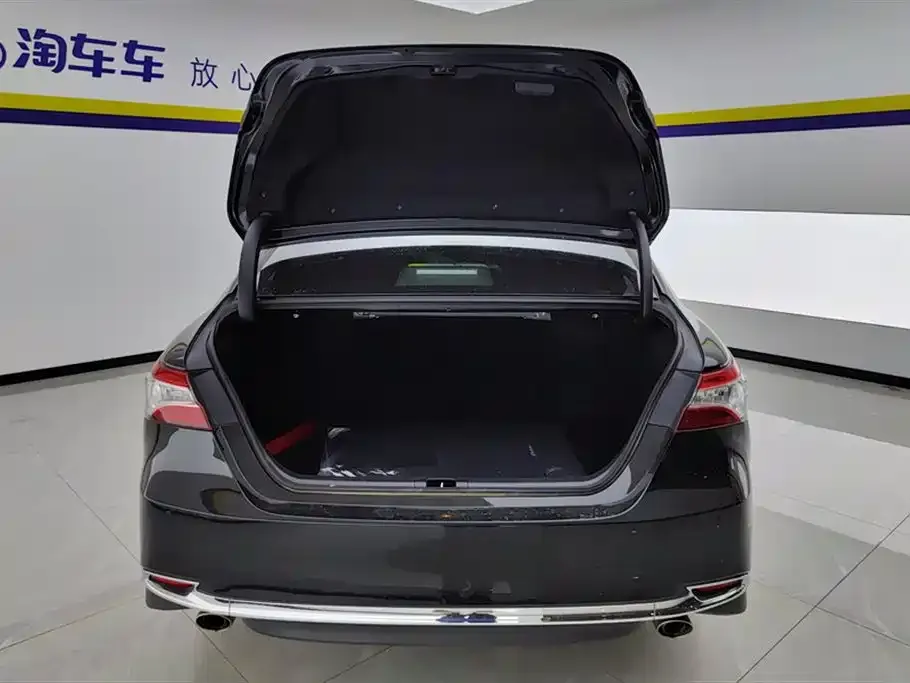 Toyota Camry 2023 из CN, фото 8